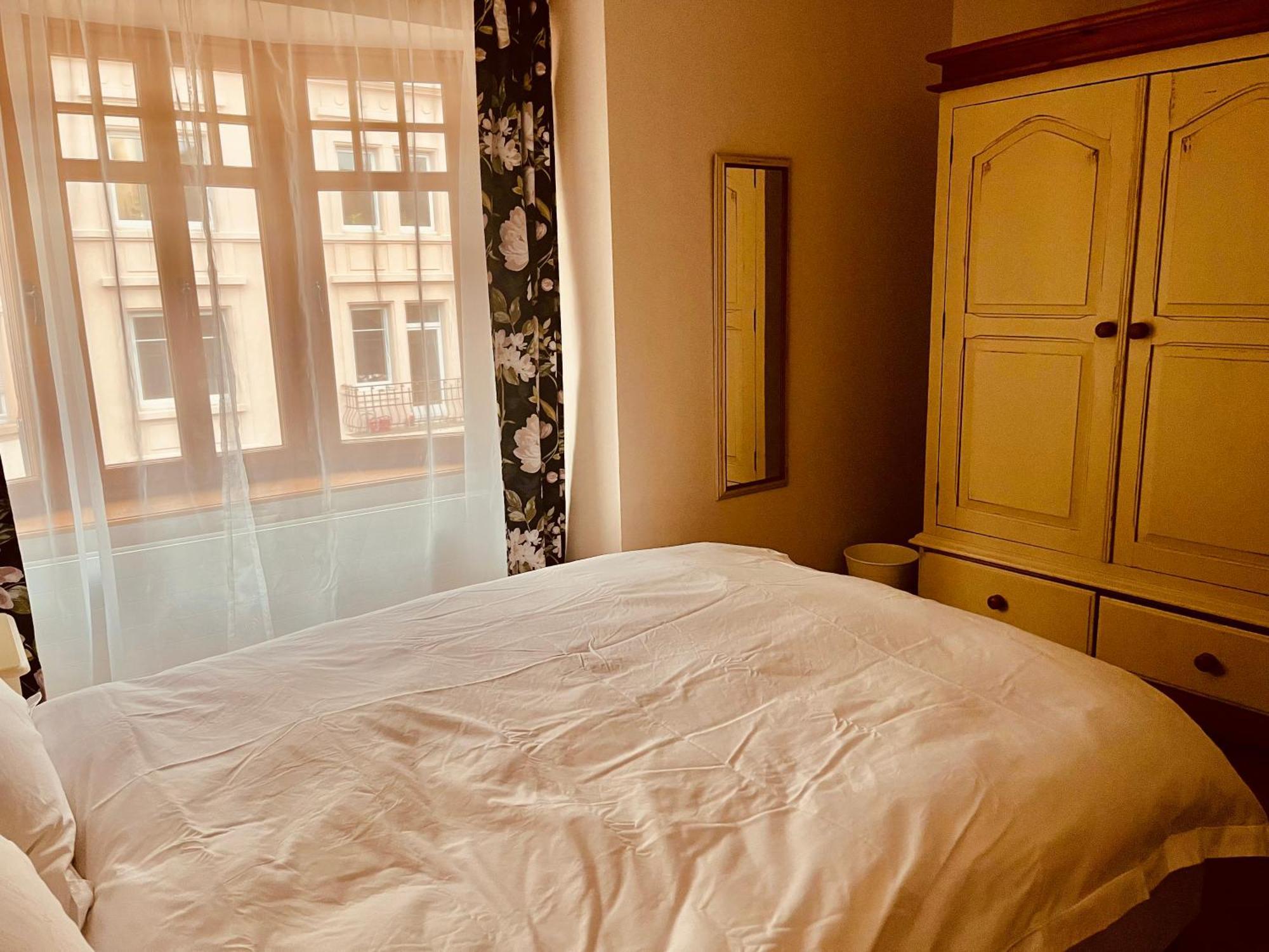 Georgian Guest Rooms Bazylea Zewnętrze zdjęcie